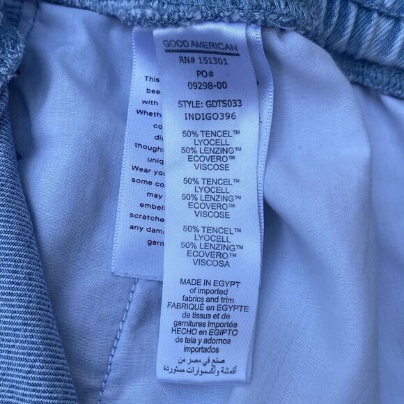 Good American Light Blue Denim Pull On Elastic Waist Shorts Size 7 2X 42” Waist - Picture 4 of 4